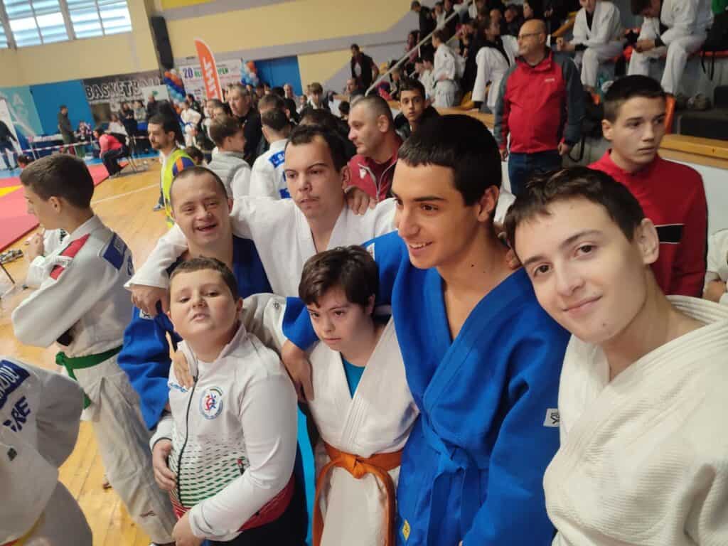 Самбо за развитие в България - СОП Спорт Самбо.
